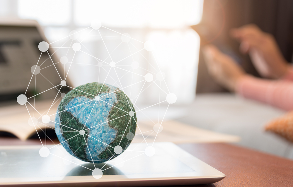 WWW全球资讯网30岁